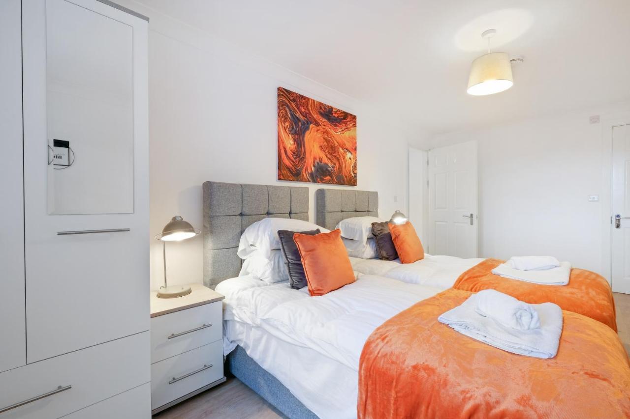 Pinewood Studios, Iver Slough Heathrow 1 & 2 Bedroom Apartments With Parking By Arista Living מראה חיצוני תמונה