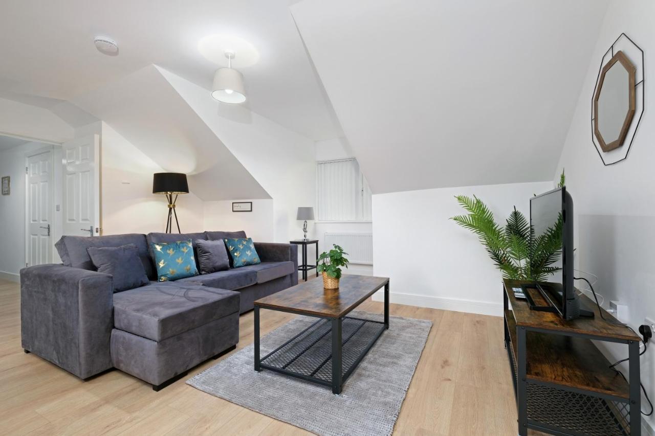 Pinewood Studios, Iver Slough Heathrow 1 & 2 Bedroom Apartments With Parking By Arista Living מראה חיצוני תמונה