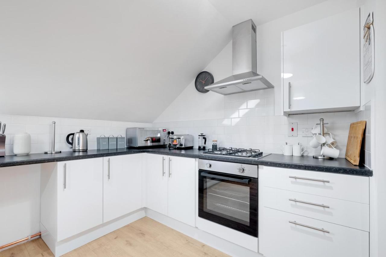 Pinewood Studios, Iver Slough Heathrow 1 & 2 Bedroom Apartments With Parking By Arista Living מראה חיצוני תמונה