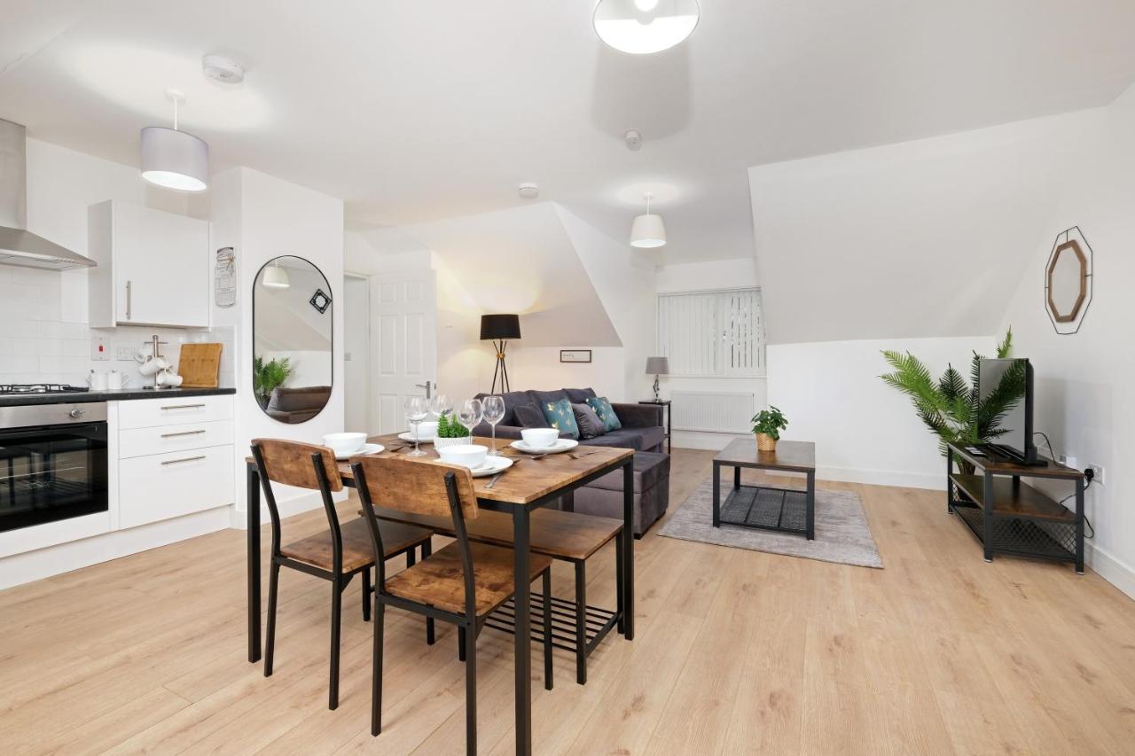 Pinewood Studios, Iver Slough Heathrow 1 & 2 Bedroom Apartments With Parking By Arista Living מראה חיצוני תמונה