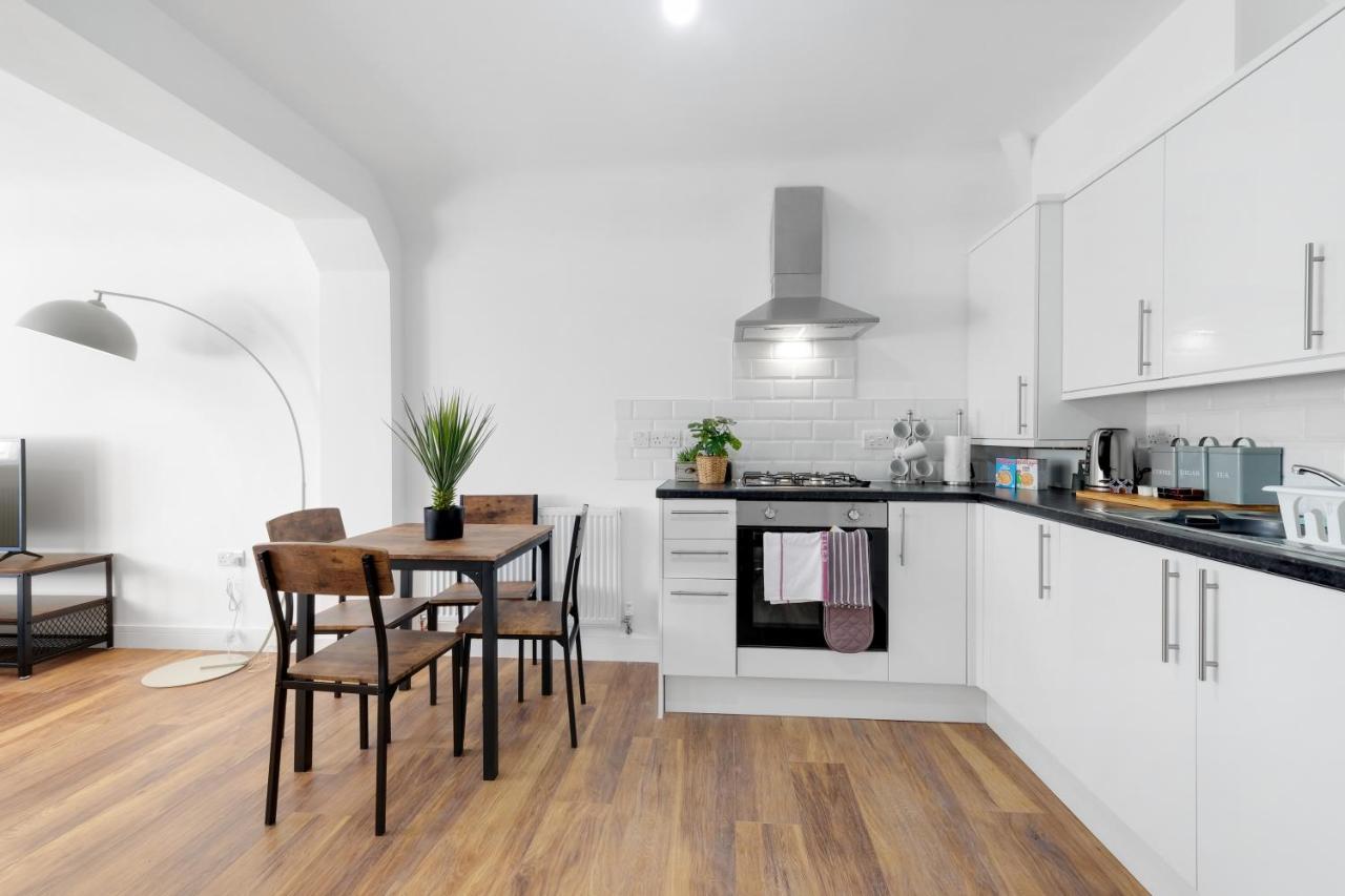 Pinewood Studios, Iver Slough Heathrow 1 & 2 Bedroom Apartments With Parking By Arista Living מראה חיצוני תמונה