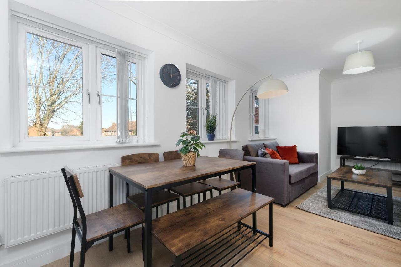 Pinewood Studios, Iver Slough Heathrow 1 & 2 Bedroom Apartments With Parking By Arista Living מראה חיצוני תמונה
