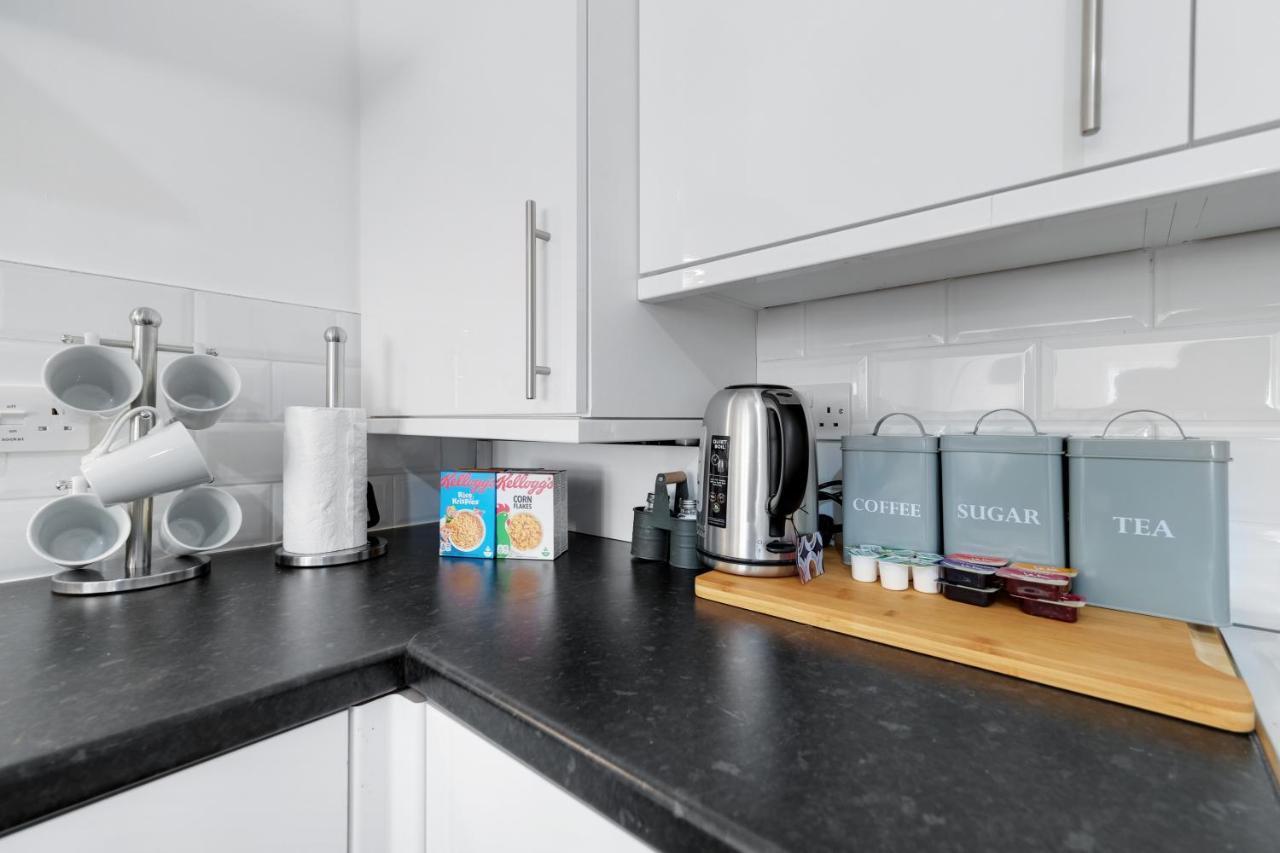 Pinewood Studios, Iver Slough Heathrow 1 & 2 Bedroom Apartments With Parking By Arista Living מראה חיצוני תמונה